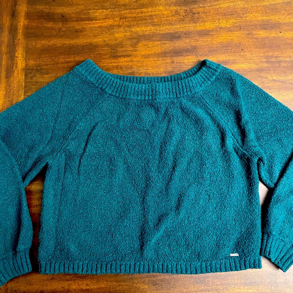 Hollister sweater
